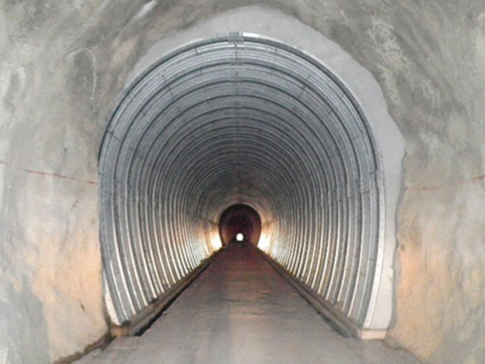 【平成30年度】⼀般国道425 号（⼋幡トンネル）施設修繕⼯事（その２）